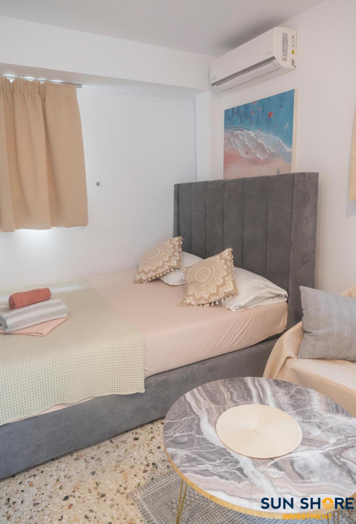 Explore Greece From Cozy City Centre Apartment Chalkís Exteriör bild