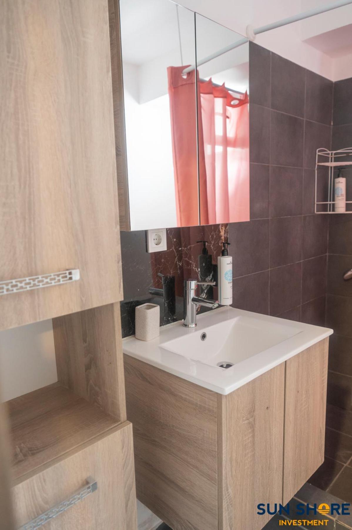 Explore Greece From Cozy City Centre Apartment Chalkís Exteriör bild