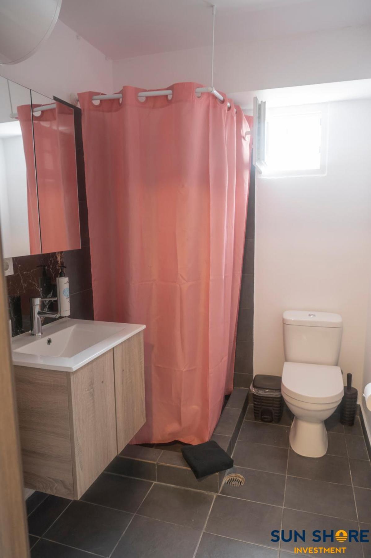 Explore Greece From Cozy City Centre Apartment Chalkís Exteriör bild